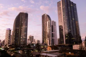 Broadbeach Ideal Location 708 - Image 4