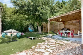 Spacious Desert Hippie Bungalow by Barton Springs! - Image 2