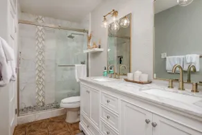 Spacious Desert Hippie Bungalow by Barton Springs! - Image 5