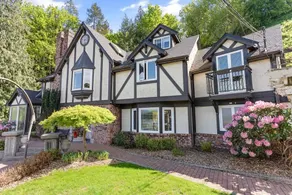Grand English Style Home - Image 2