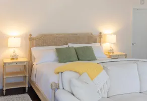 Fabulous Private Suite - Comfortable & Elegant - Image 4