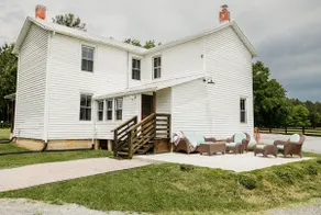 The Farmhouse At Oak Creek Farm - Image 2