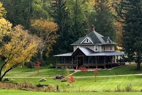 Sawmill Creek Farm-Close to New Glarus, 5 bedrooms - Image 2