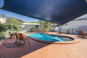 Banskia Retreat: Wanderers' sanctuary by the sea - Image 4
