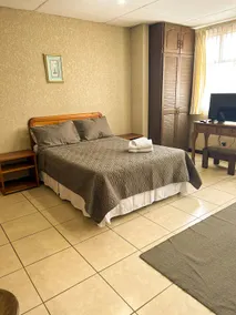 Studio-Type Apartment in Zone 15 - Image 3