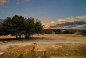 Endless Summer*Lake access, Park, gym*sleeps 8-10* - Image 4