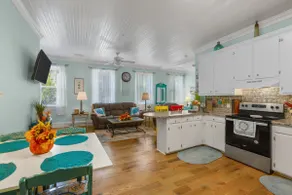 Apartment 1 - Little Inn on Main - Image 2