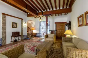 Monsalves. 6 bedrooms, 5 bathrooms, patio - Image 4