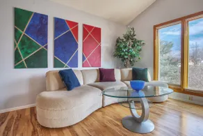 5 bedroom, 3 bath ~ Sleeps 12, Great for Families - Image 3