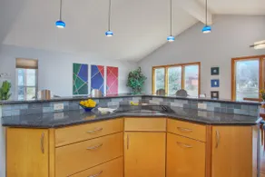 5 bedroom, 3 bath ~ Sleeps 12, Great for Families - Image 5