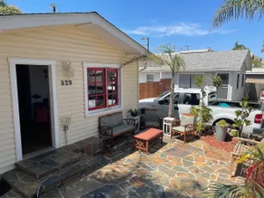Classic Beach Bungalow- Walk to beach & Main Stree - Image 3