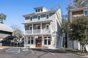 Bluffton Villa in the heart of the Promenade - Image 4