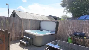 Shepherd's Watch Cottage - 5* Cyfie Farm with private hot tub - Image 2