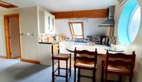 Seaview Self-Catering - Image 2