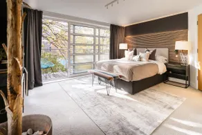Treeside Penthouse-180view-2 Floors-Games-Awards - Image 5