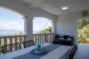 Mediterranean vacation home - Image 3