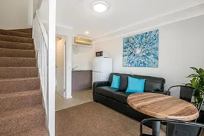 Apartments 521 - Image 4