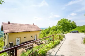 Apartment with beautiful view in peaceful place - Image 2
