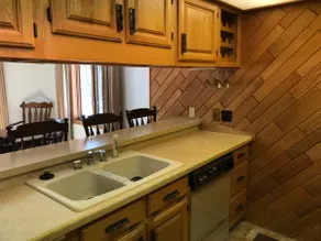 Clean 2 bedroom condo - Walk to Jackson Creek - Image 3