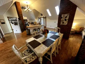 Penthouse Retreat-Near Downtown Winona! - Image 5