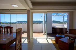 Duplex penthouse in Jurerê Internacional - Image 3