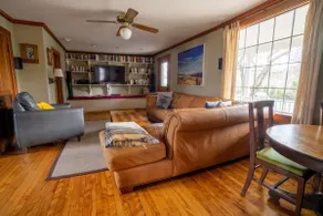 Hyde Park Village Home near STOWE -- 4BR bedroom - Image 3