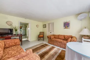 Beach Side Front Apartment - Image 2