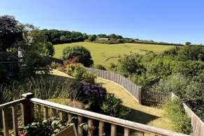 Homely ~ View ~ Breakfast ~ Dartmoor ~ City ~ EV ~ Hutch Devon - Image 2