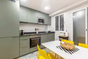 Valencia Puerto and Playa 5 minutes to the metro. A/C, Wi-Fi, LED TV - Image 3