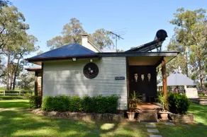 ”Moonlight Ridge” Hawkesbury Guesthouse - Image 4