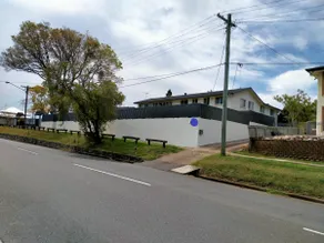 2 Bedrooms - Self contained and close to transport - Image 2