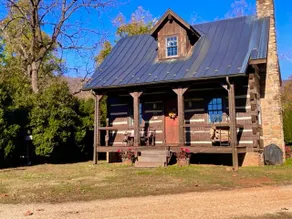 Cabin at Rabbit Hollow - Image 3