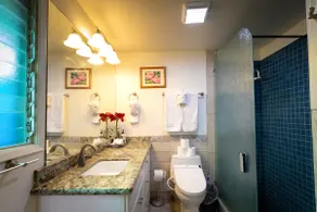 Beautifully Remodeled 3 Bedrooms/2Bathrooms - Image 5
