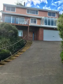 House with Magnificent Panoramic Harbor Views - Image 2