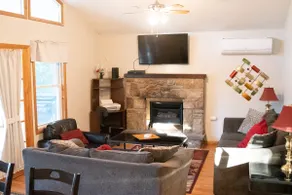 Perfect Getaway In The Poconos!! (House #3) - Image 3