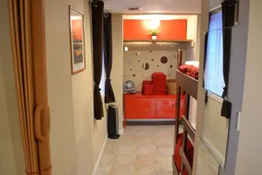 ”The Minnehaha” - Cozy Suite On The Light Rail! - Image 5