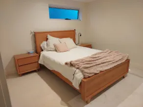Bardon Retreat-luxury bed & bath - Image 5