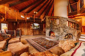 Big Timber Lodge - Hunter Mountain’s TOP Getaway - Image 3