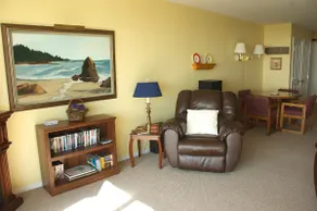 Betta's Cove: largest ground-floor Sea Gypsy condo, 10 steps from the sand - Image 3