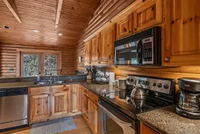 The Sherwood - Modern Log Cabin, Fireplace, Pool Table, and Mountain Views! - Image 3
