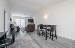 Quiet Home on Dead End Block - Image 2