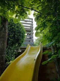 Super-equipped charming house for children - Image 5