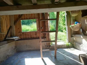 Super-equipped charming house for children - Image 4