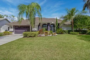 Spacious Luxury Home with Heated Pool and Hot Tub - Image 4