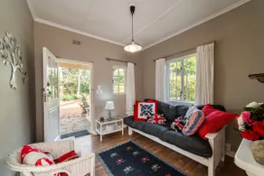 Belfield Wines and Farm Cottages - Image 4
