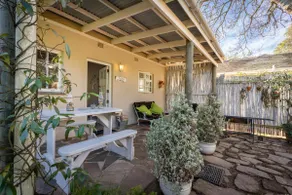 Belfield Wines and Farm Cottages - Image 5