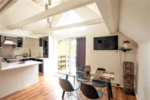 The Penthouse Canterbury - Cathedral View - Image 4