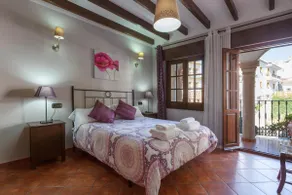 Country house with a private pool - Image 5