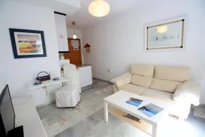 Cosy apartment in the old town at 2 min from beach - Image 2