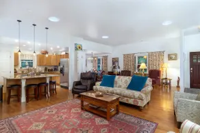 Azalea House (Country setting close to town) - Image 3